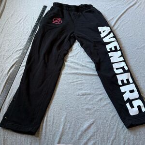 Sz Medium Our Universe Black Marvel Avengers Snap Button Sweatpants